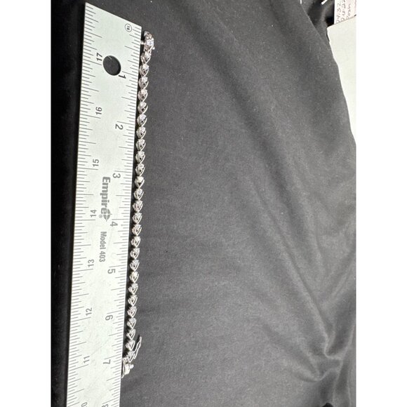 Elegant Silver Toned Crystal-Cut WishBone Tennis Bracelet With Heart Links 7" - Picture 3 of 5